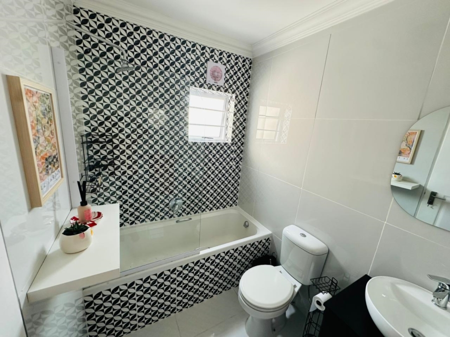 To Let 3 Bedroom Property for Rent in Klapmuts Western Cape